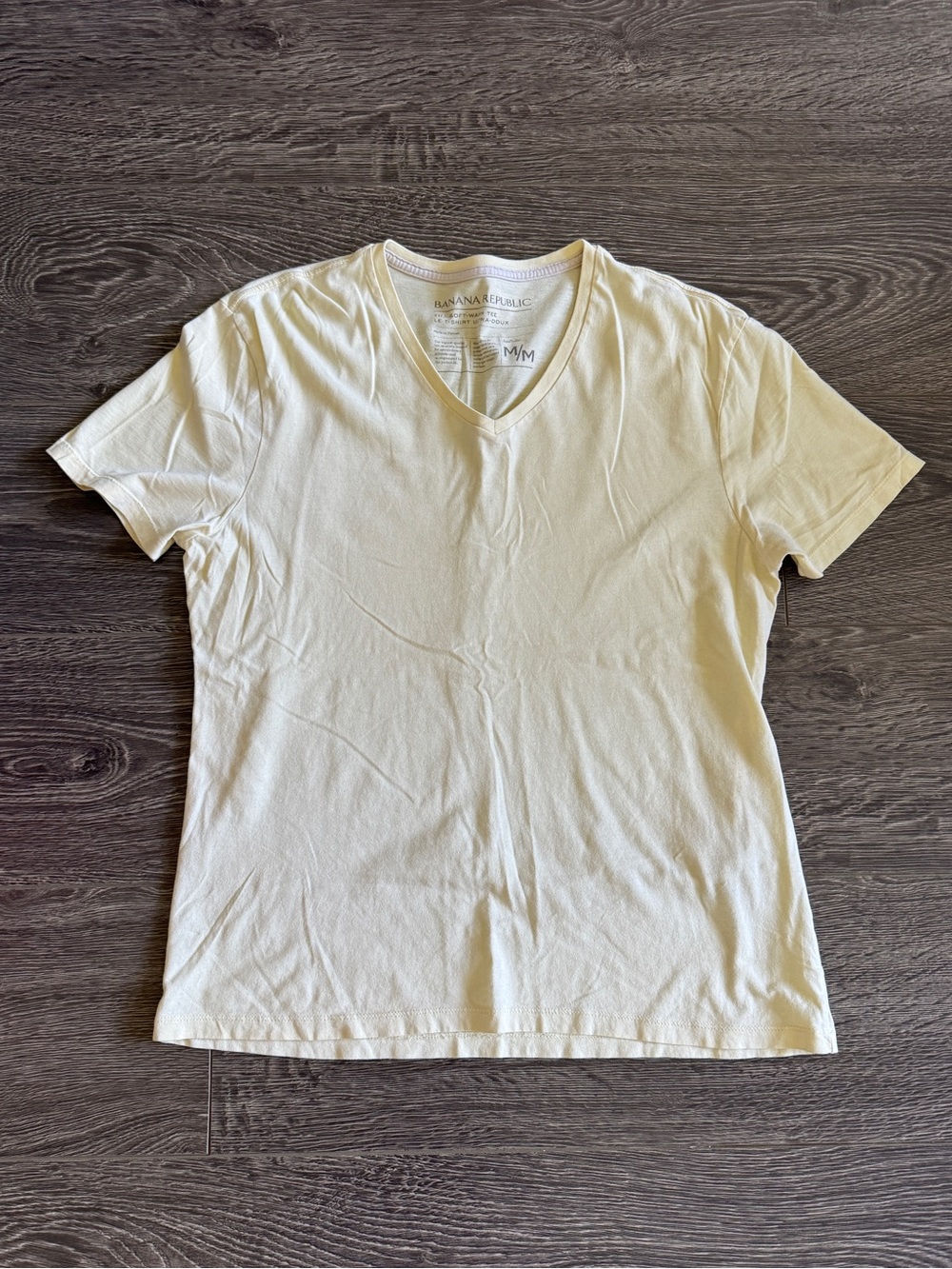 Banana Republic 100% cotton Mens V-Neck Short Sleeve Tee